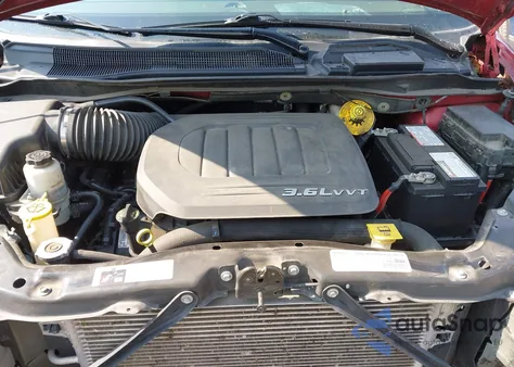 2016 Chrysler Town & Country Limited Platinum z USA, uszkodzony, nr VIN 2C4RC1GG2GR127825